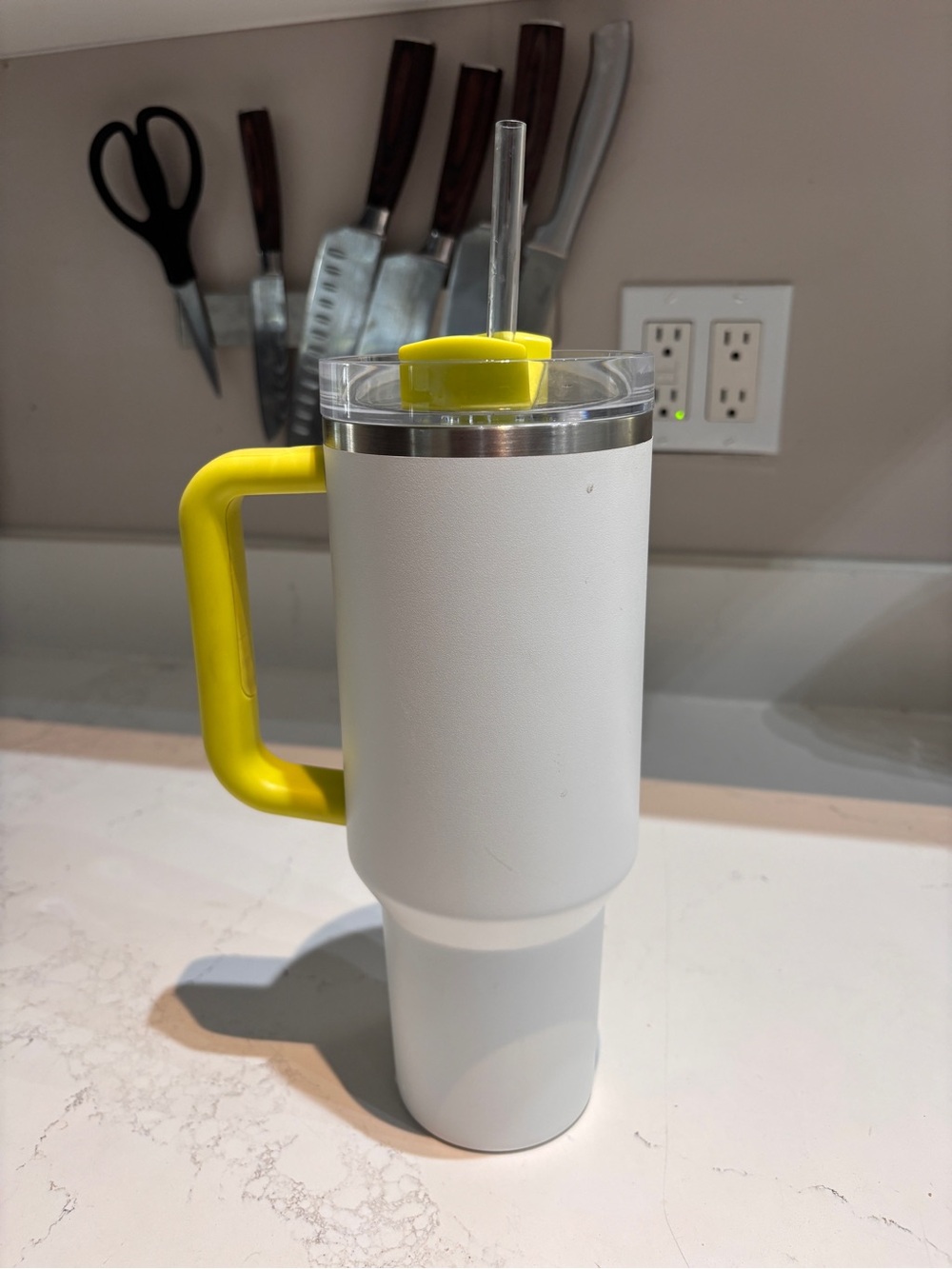 Stanley White Travel Mug with Lime Handle and Straw - Picture 3 of 4